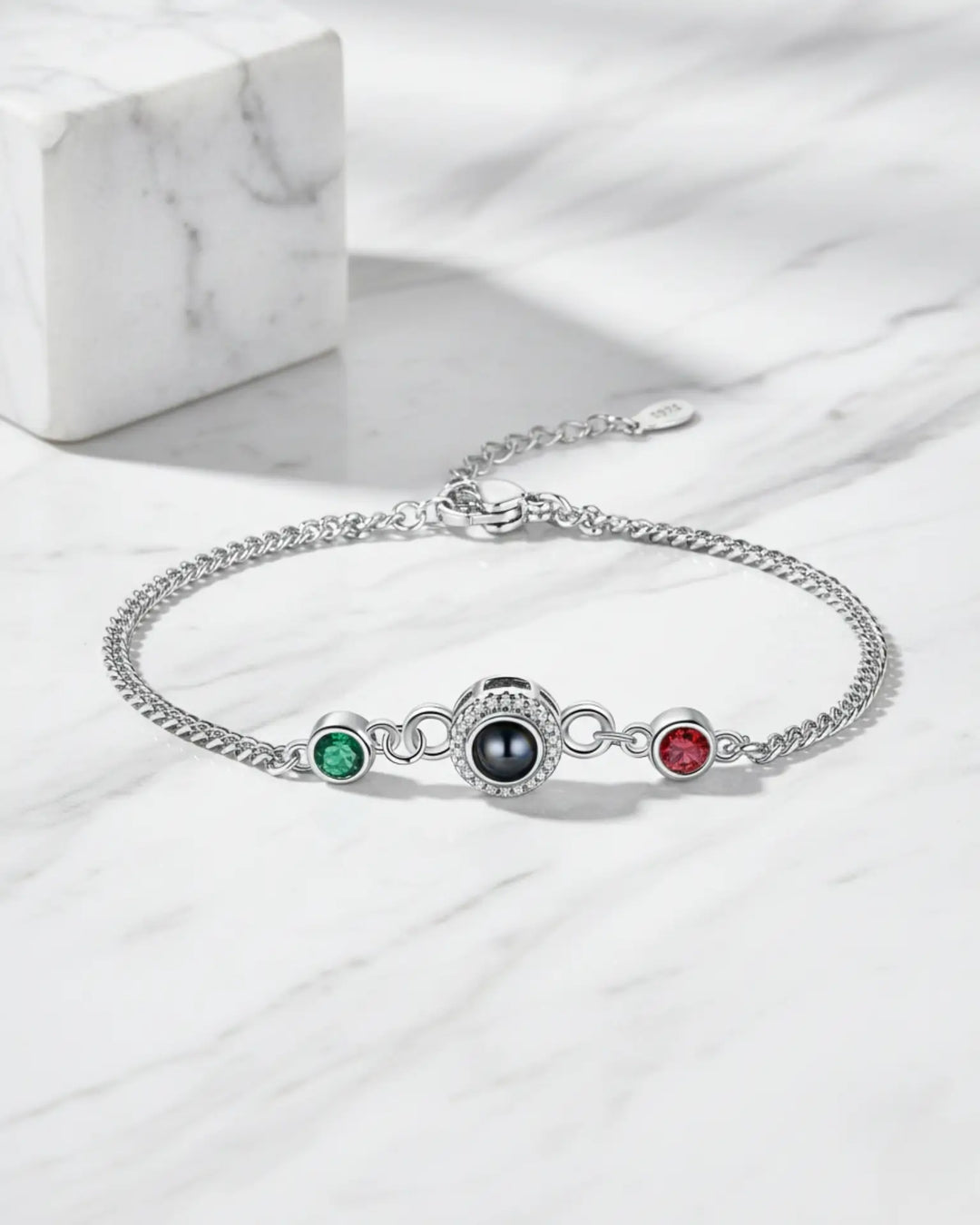 Armband med Bild Inuti – Två Månadsstenar i Kubisk Zirkonia, Silver, Guld eller Roséguld