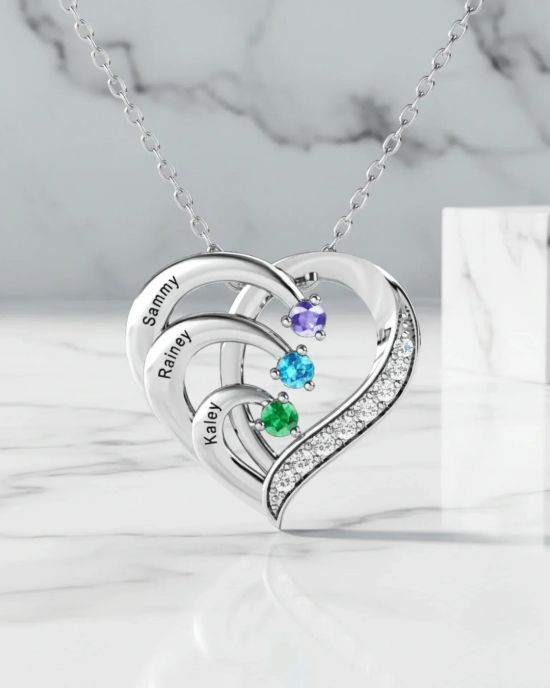 Personligt Halsband med Hjärta – 3 Graverade Namn och Månadsstenar, 925 Sterling Silver