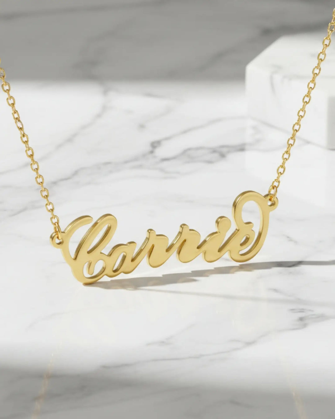 Namnhalsband i Carrie-stil – Skrivstil i 925 Sterling Silver, Polerat till Hög Glans