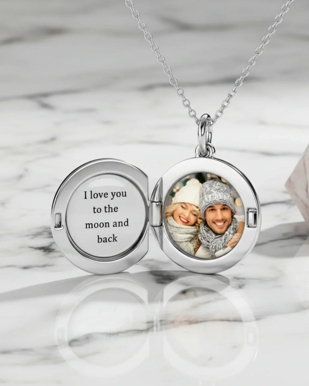 Medaljong Halsband med Bild – Graverat i 925 Sterling Silver, Present till Henne