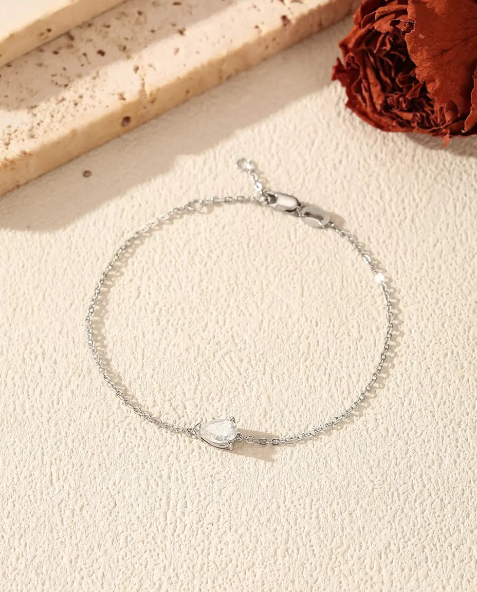 Moissanit Armband Droppslipad - 0,80 ct färg D, 5 x 7 mm, fin ankarkedja 16+3 cm i sterlingsilver 925