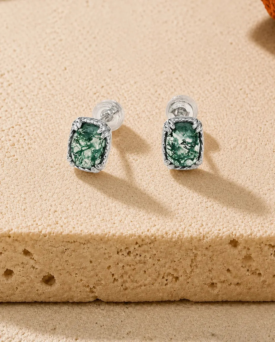 Mossagat örstickare - Kuddslipning i tvinnad repinfattning, 925 sterlingsilver, skruvlås, present till henne