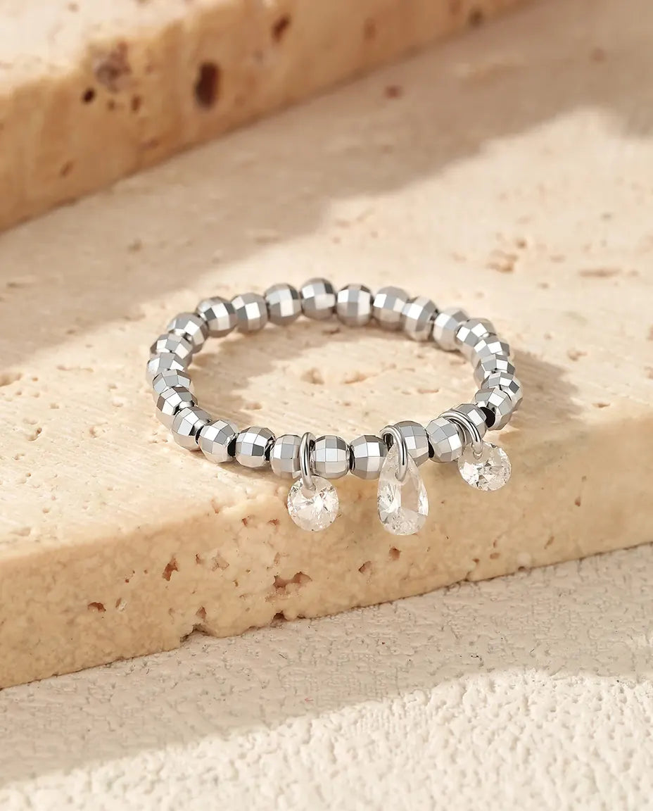Moissanite Ring – Tre Hängande Stenar i D-Färg på Justerbar Pärlad Skena, 925 Sterling Silver
