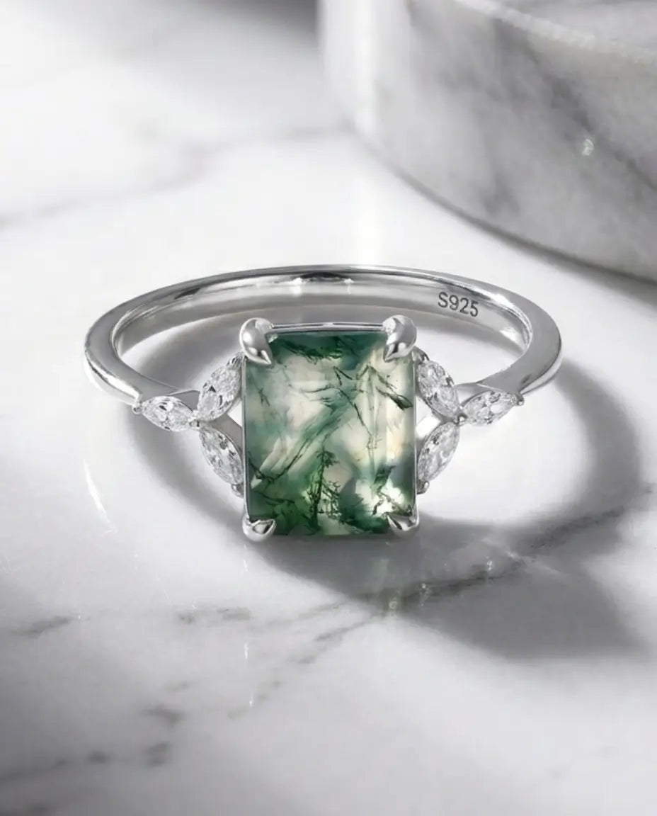Moss Agate Ring – Smaragdslipad Sten med Lövmotiv, 925 Sterling Silver, Naturinspirerad Förlovningsring