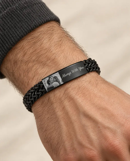 Armband Herr med Bild - buren av en modell