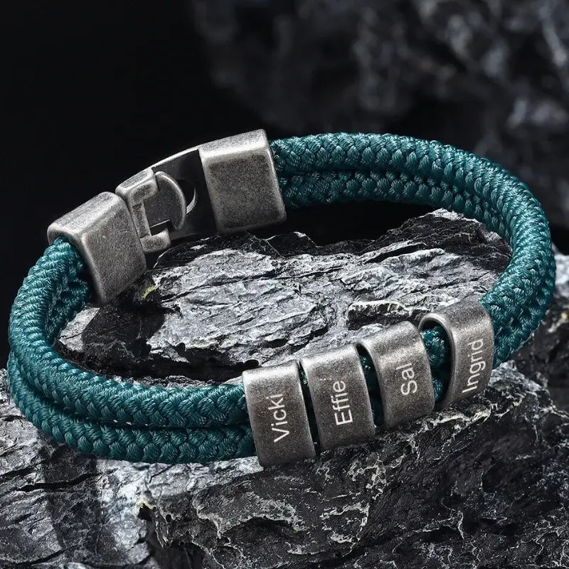Graverat Armband Herr – Grönt Nylonband med Upp till 4 Namn