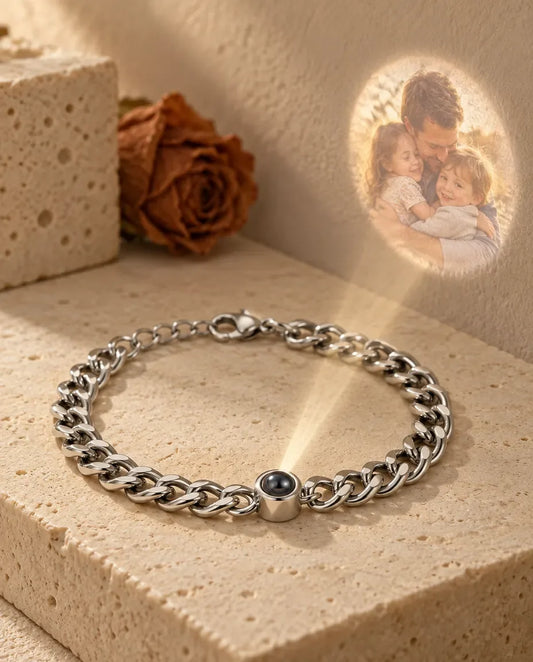 Armband Herr med Bild Inuti - projicerar det dolda fotot på väggen