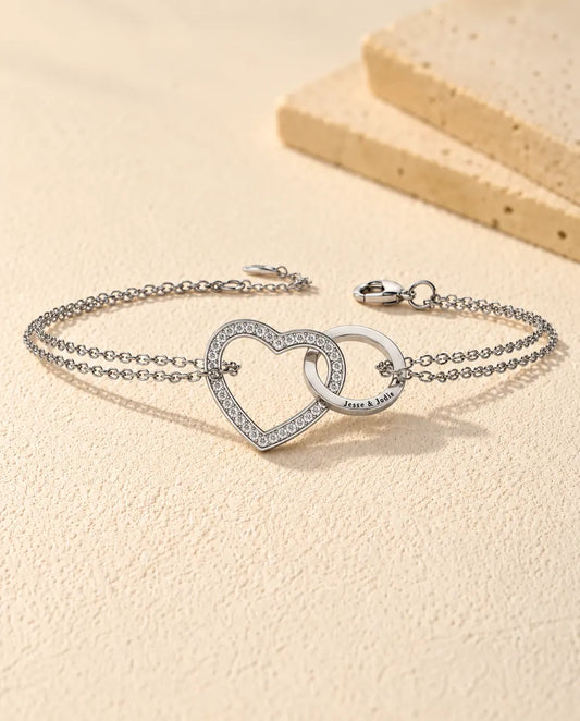 Graverat Armband med Hjärta och Cirkel - framifrån i silver