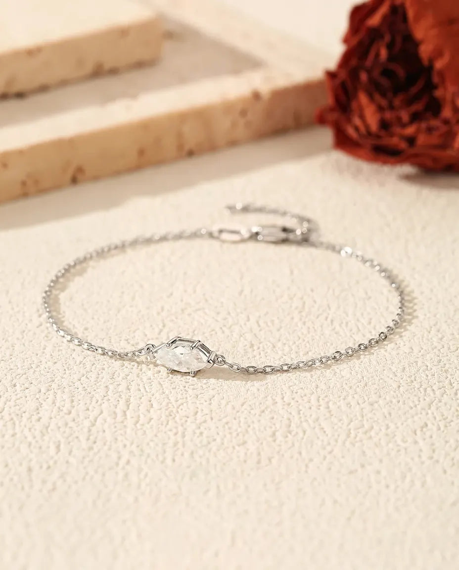 Armband med markisslipad moissanit – 0,5 ct i färg D, 925 sterlingsilver på smal länkkedja