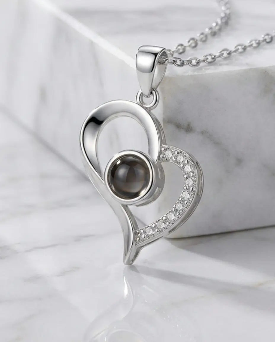Halsband med Bild Inuti – Hjärta i Sterlingsilver eller Titanstål, Present till Henne