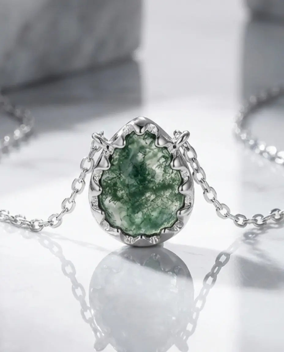 Moss Agate Halsband – Droppformad Sten med Dendritiska Inslag, Sterling Silver, Gåva till Henne