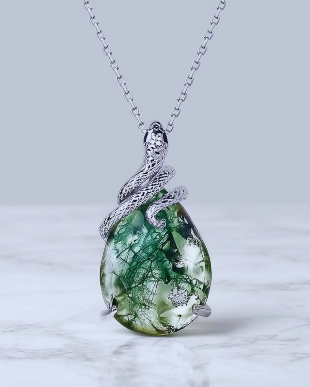 Moss Agate Halsband – Päronslipad Sten i Ormens Grepp, 925 Sterling Silver med Vitplätering, Gåva till Henne