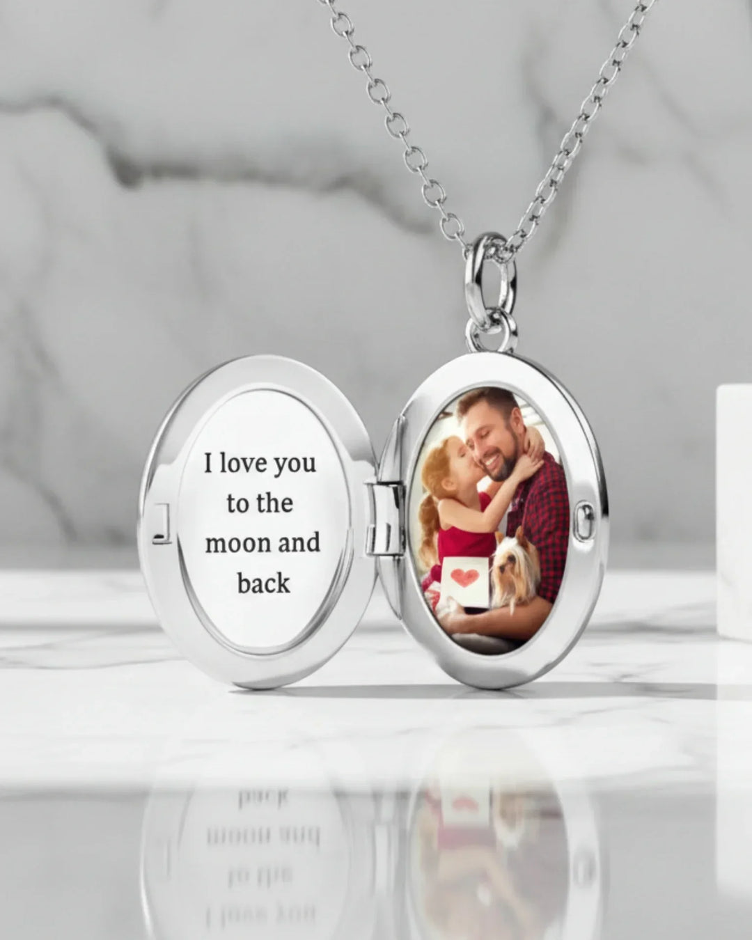 Oval Medaljong Halsband med Bild – Gravyr i 925 Sterling Silver, Present till Mamma