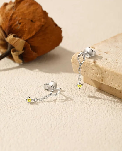 Gula Moissanite Örhängen - stenar på 2 mm på fin kedja under ett vridet marquisestift, 925 sterlingsilver