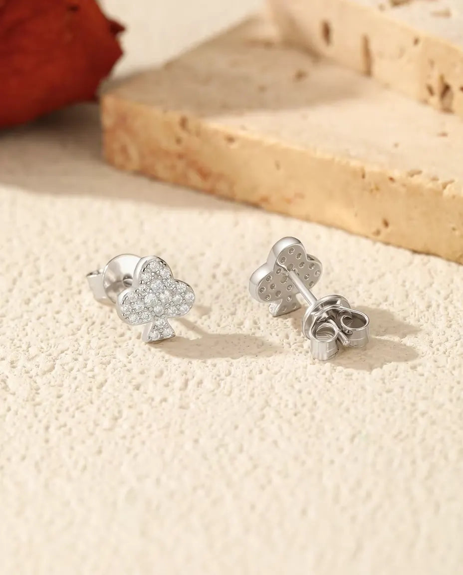 Moissanite Stiftörhängen i 925 Sterlingsilver – Välj Hjärta, Klöver, Ruter eller Stjärna, Små Gnistrande Pavéörhängen, Present till Henne