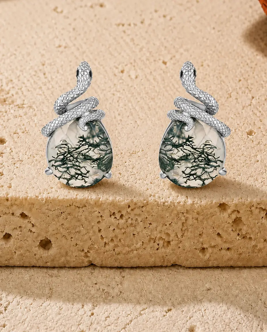Mossagat Örstickare - Orm virad om droppformad mossagat-cabochon, 925 sterlingsilver, present till henne