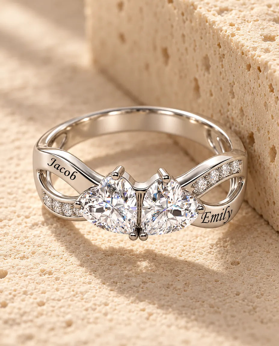 Oändlighetsring med 2 Månadsstenar och 2 Namn - personlig löftesring med två hjärtan - i sterlingsilver