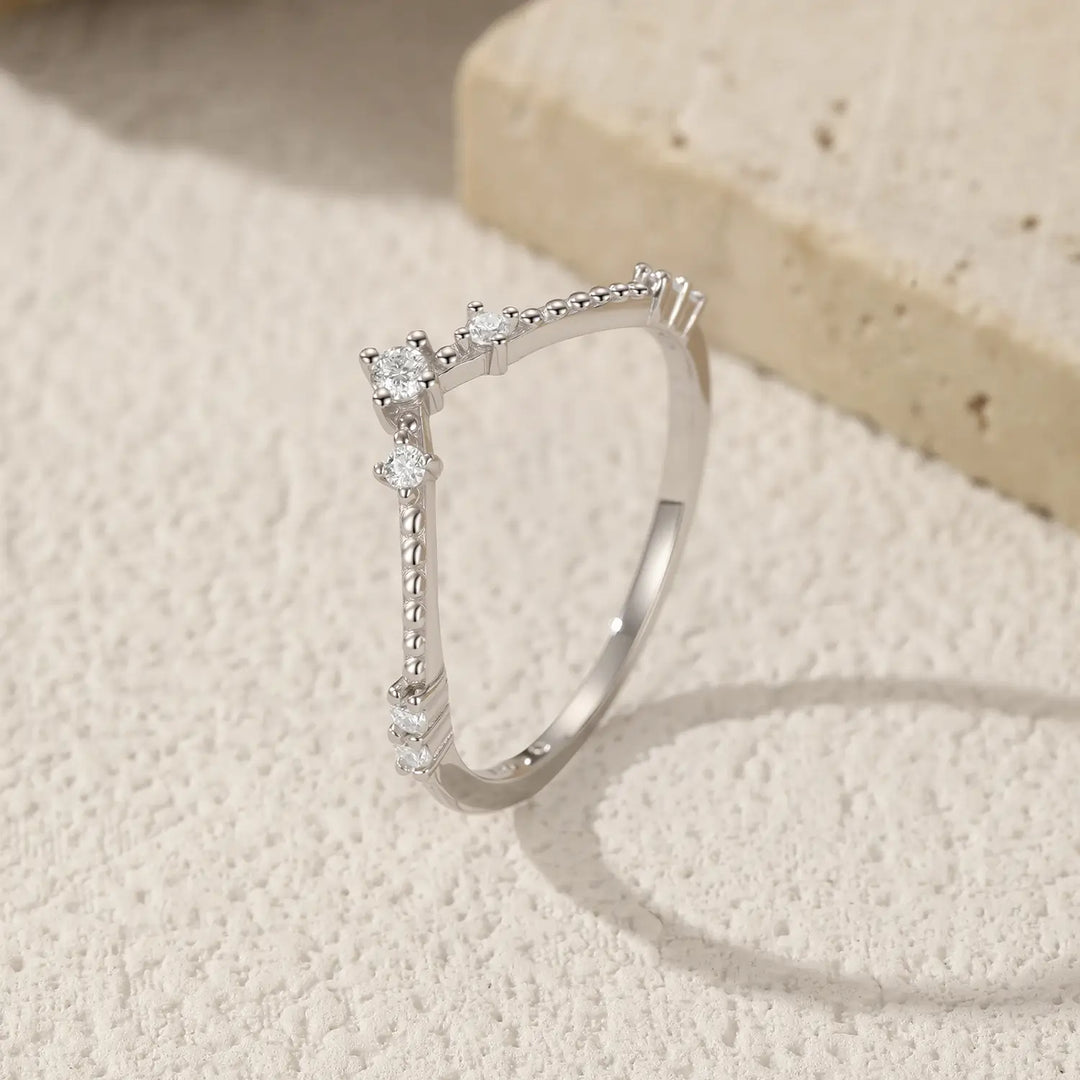 Moissanite Alliansring – Smal Ring med Sju Stenar och GRA-certifikat, 925 Sterling Silver