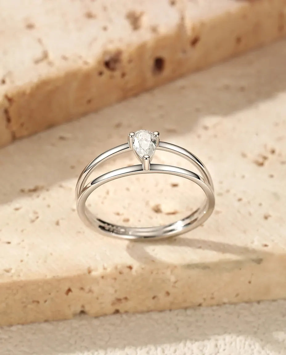 Moissanite Ring Dubbel Skena – Päronslipad 0,3 ct i 925 Sterling Silver, Minimalistisk