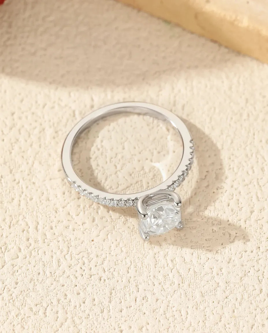 Moissanite Ring Kuddslipad Solitär 1 ct – Pavéskena i 925 Sterling Silver, Förlovning