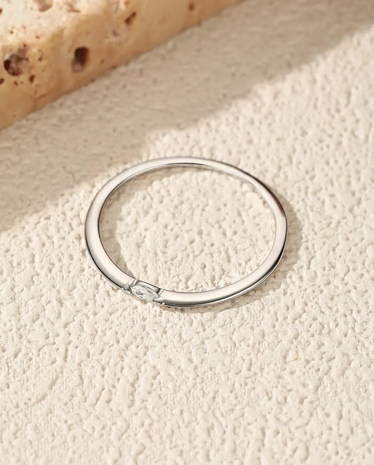 Moissanite Ring Tunn Marquise – Stapelbar Minimalistisk Ring i 925 Sterling Silver