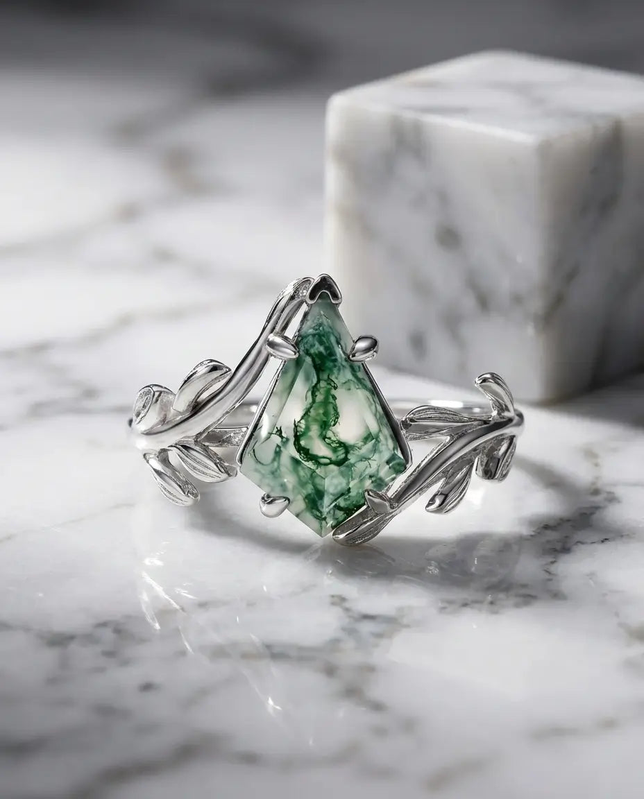 Moss Agate Ring – Kite-slipad Sten på Lövinfattning i 925 Sterling Silver, Vardagsring och Gåva